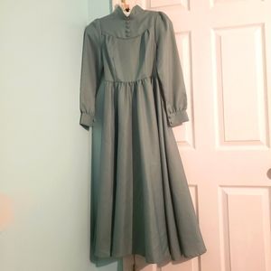 Sophie Cosplay green dress size small